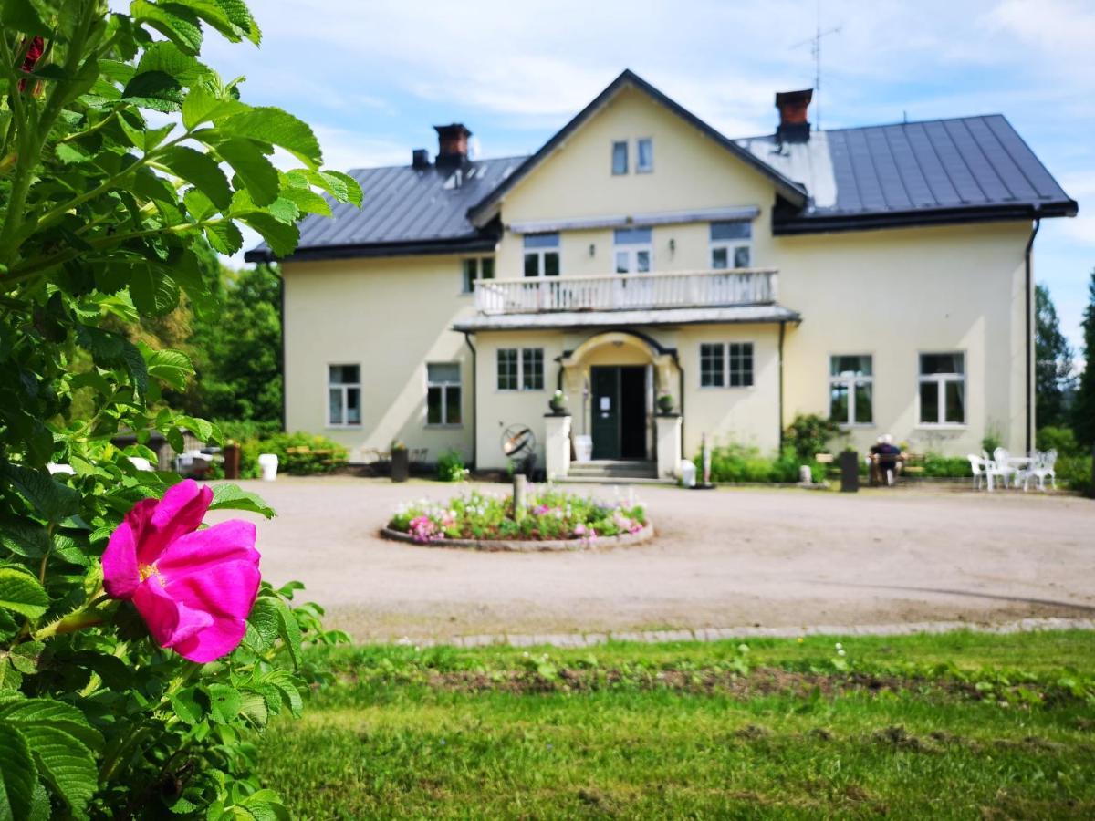 Disponentparken Cafe Och Bed & Breakfast Grangesberg Exterior photo