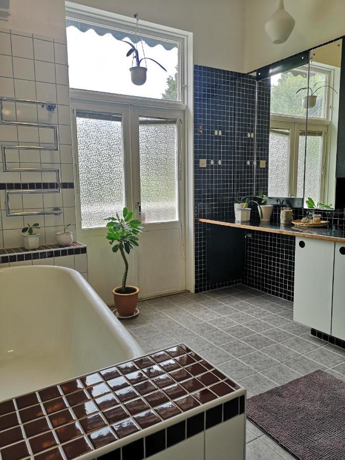 Disponentparken Cafe Och Bed & Breakfast Grangesberg Exterior photo